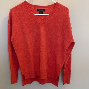 Tahari 100% Cashmere Sweater
